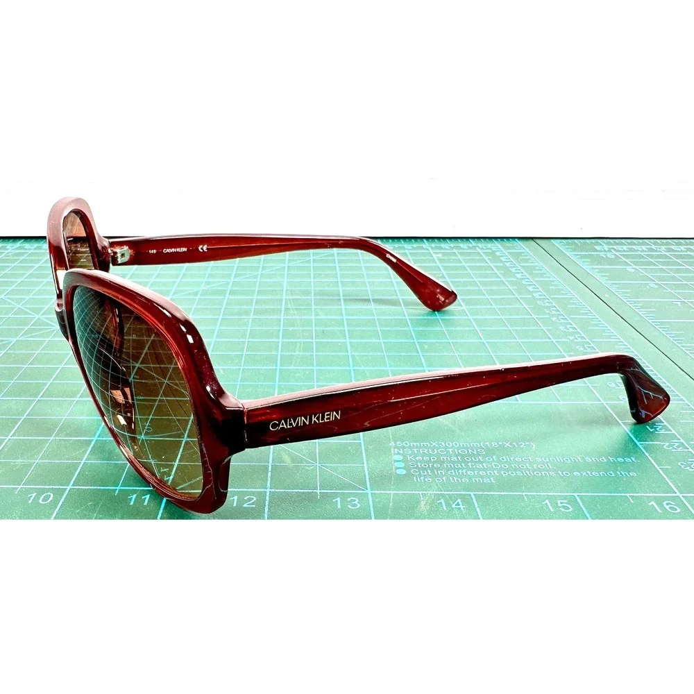 Calvin Klein Sunglasses CK19538S 210 Crystal Brown Brown Gradient Oversized
